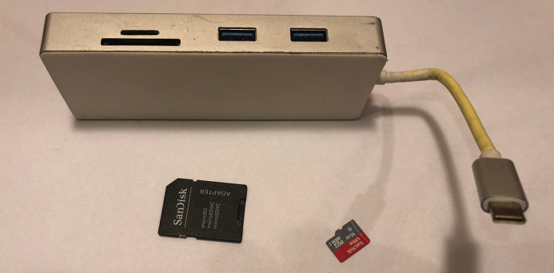 USB-C SD Card Reader